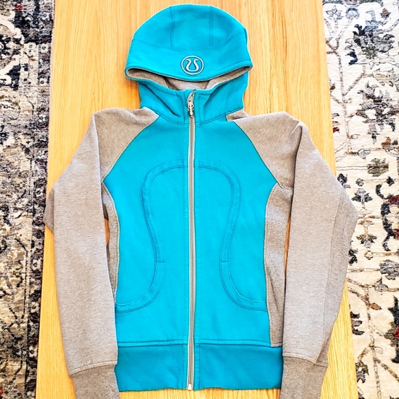 Lululemon Scuba Hoodie - Stretch / Lined Hood - Picture 1 of 8